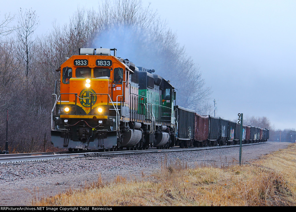 BNSF 1833